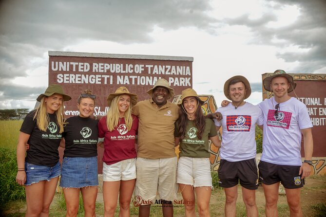 4 Days Safari Adventure Masai Mara and Nakuru Park Group - Guides, vehicles, and the small-group setup