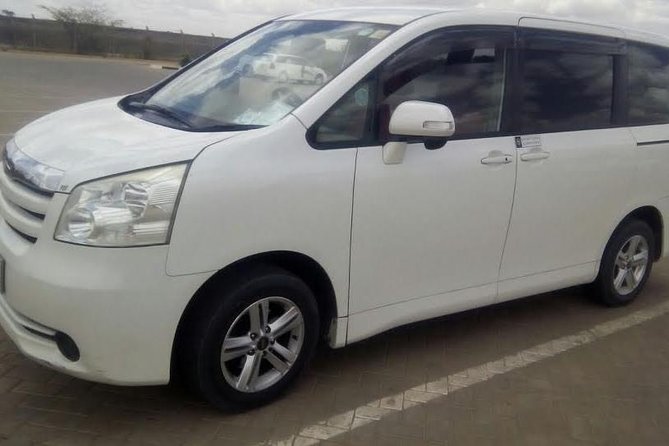 Airport Transfers in Nairobi - Finding your driver after baggage claim