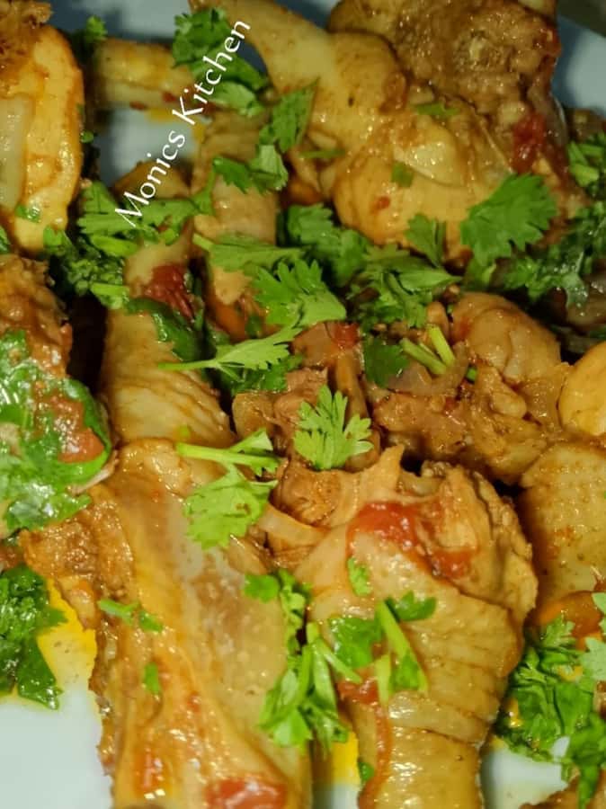Authentic Kenyan Cooking Class & Market Tour in Nairobi - Learning in a Small Home Kitchen
