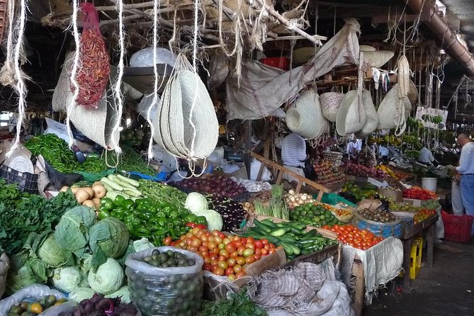 City Tour/Feel Like a local for a moment - Maasai Market and the art of bargaining