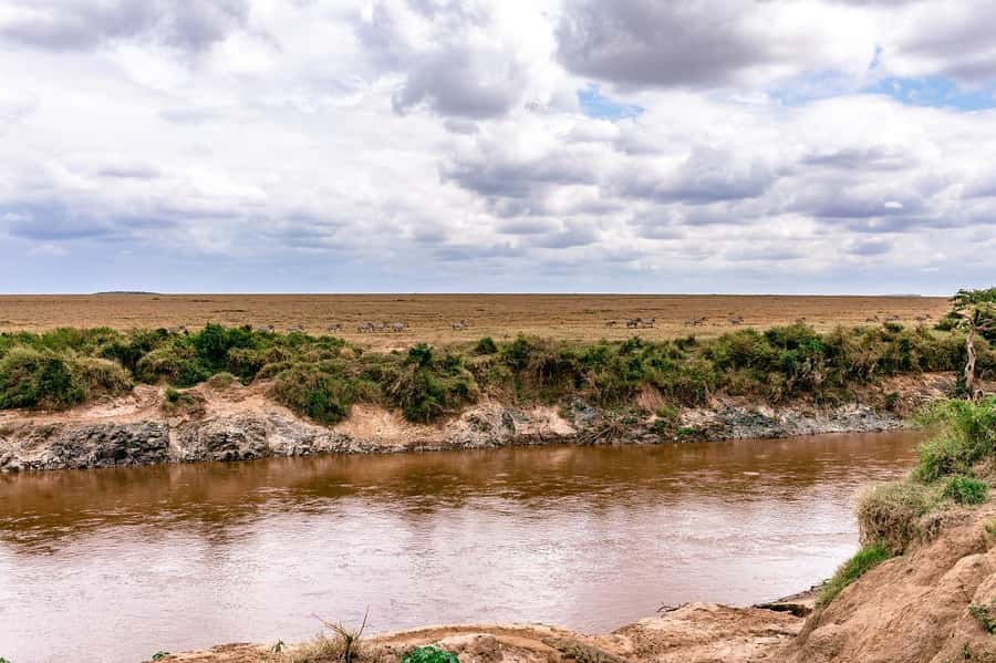 Day Tour to Maasai Mara & optional Maasai village visit - The road to Maasai Mara