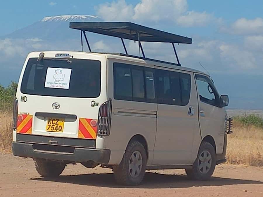 DAY TRIP AMBOSELI PARK FROM NAIROBI AND MASAI VILLAGE. - Guides, languages, and vehicle comfort
