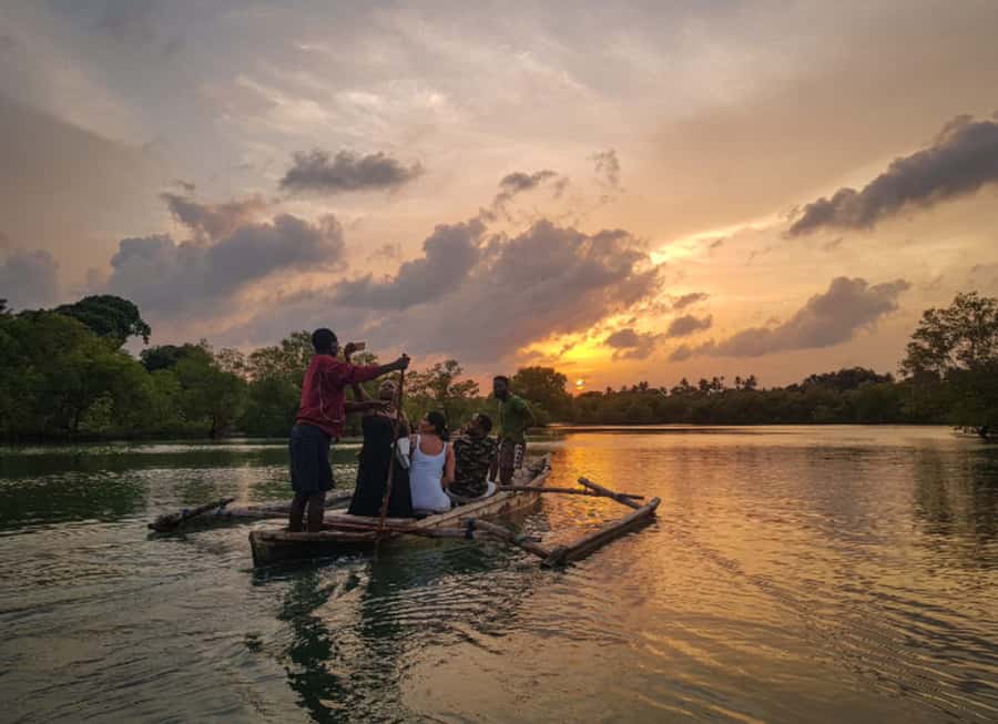 Diani Beach: Sunset Dhow Cruise with Dinner - Key points to know before booking