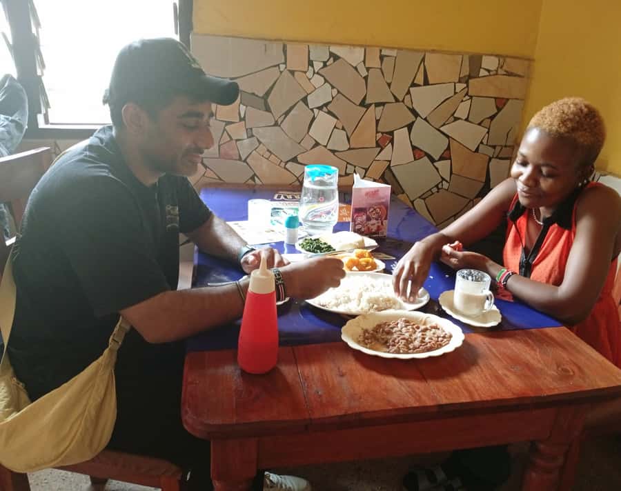 Diani: Market and Street Food Walking Tour - The local restaurant tasting