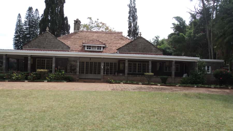 Giraffe Center and Karen Blixen Museum Tour from Nairobi - Starting with Karen Blixen’s house