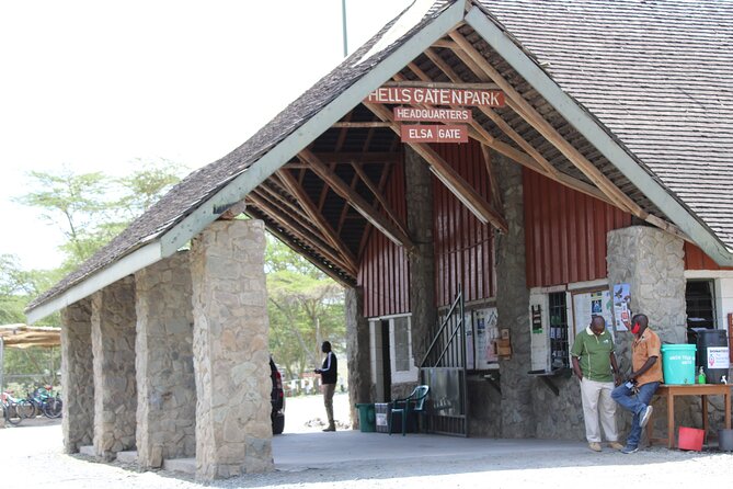 Hell's Gate National Park Private Bike Tour from Nairobi - Lunch at Naivasha Fisherman’s Camp