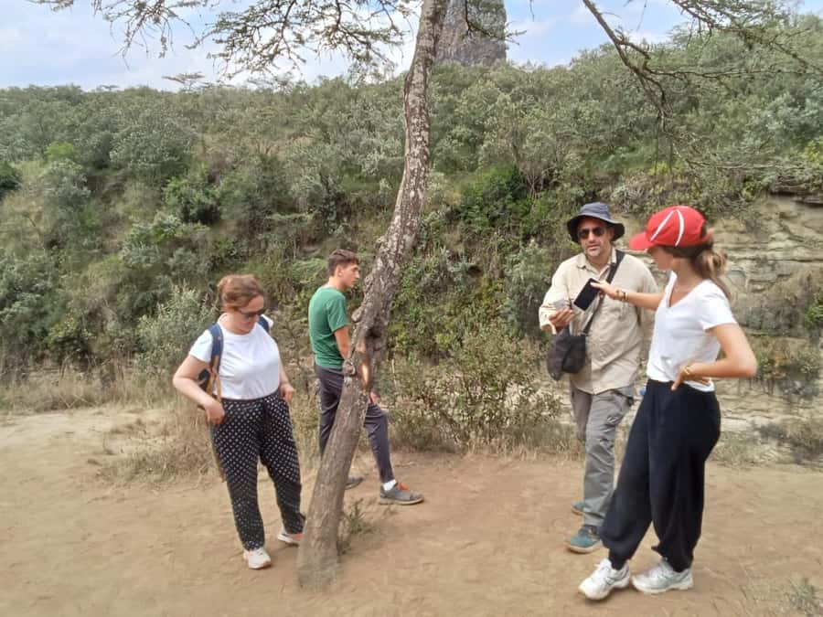 HELLS GATE AND LAKE NAIVASHA DAY TRIP FROM NAIROBI. - Three hours among the cliffs at Hell’s Gate