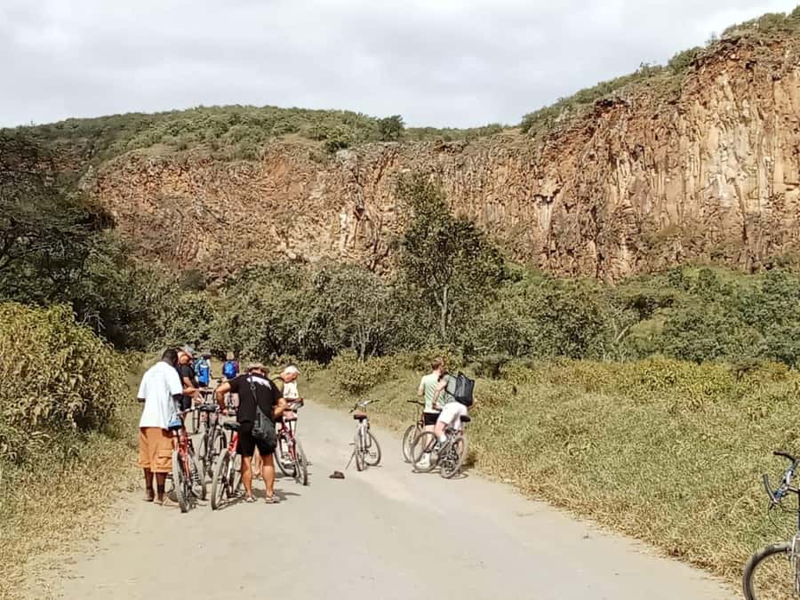 HELLS GATE AND LAKE NAIVASHA DAY TRIP FROM NAIROBI. - The Nairobi pickup and drive to the Rift Valley