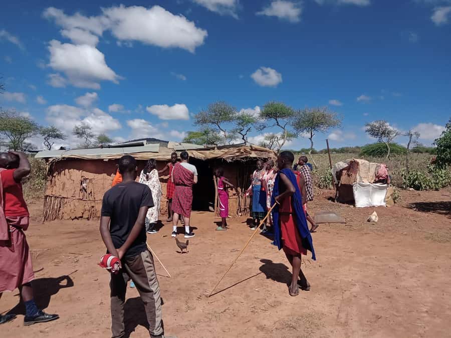 Kenya: Maasai Village Visit with Traditional Dance Show - Meeting the community and hearing the Maasai story