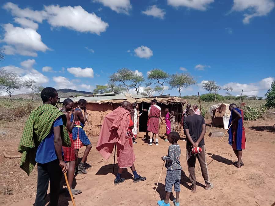 Kenya: Maasai Village Visit with Traditional Dance Show - Leaving Nairobi for the village