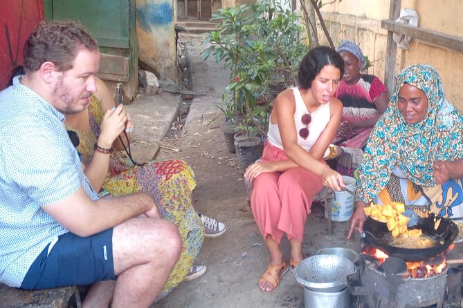 Mombasa City Tour - Akamba wood carvings require a separate transport plan