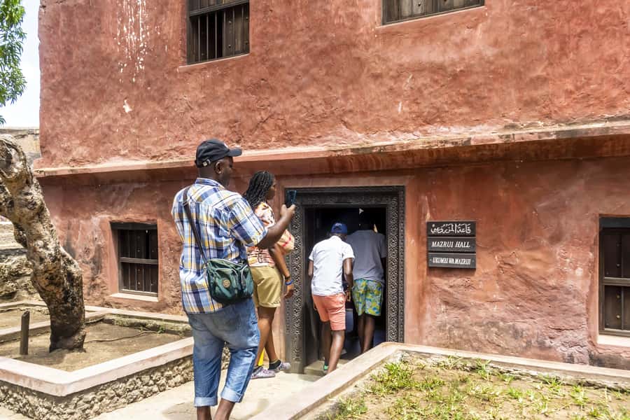 Mombasa City Tour: Fort Jesus Museum, Old Town & Haller Park - Who will enjoy this full-day route