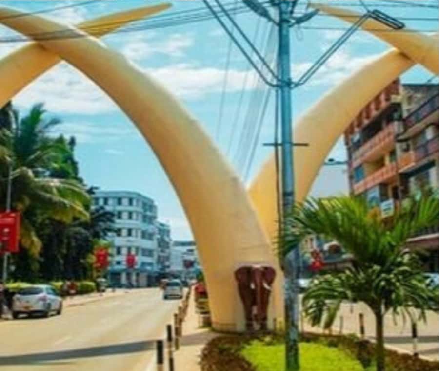 Mombasa: Historical Guided city tour. Old town, Fort Jesus - Mama Ngina Waterfront to finish
