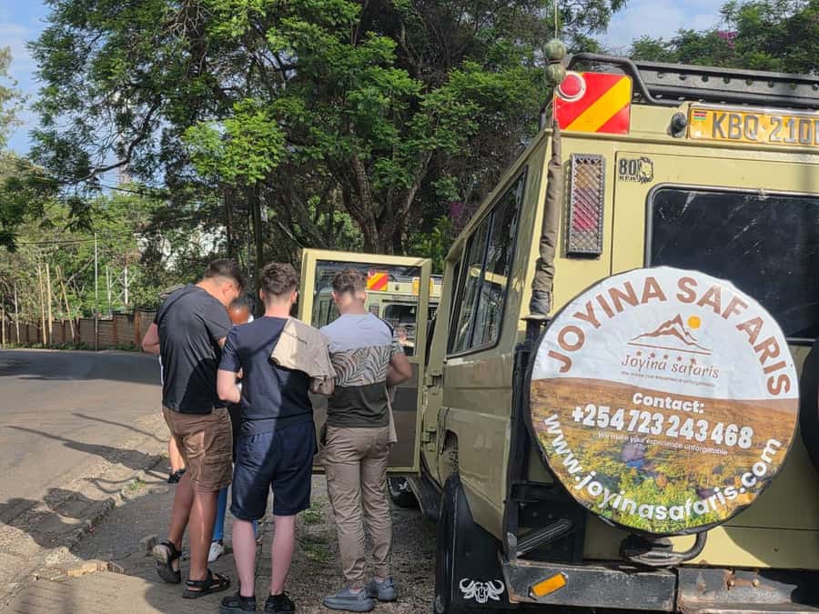 Nairobi: 3-Days 2-Nights Maasai Mara Group Safari in 4x4 - From Nairobi to the Great Rift Valley
