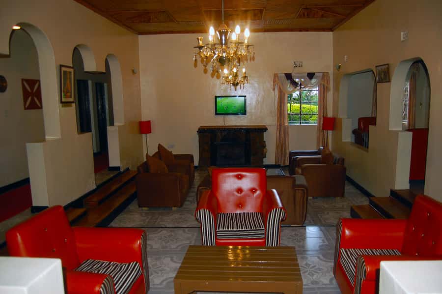 Nairobi: 4 Day Masai Mara and Lake Nakuru Camping Safari - Camping Comfort and Vehicle Realities