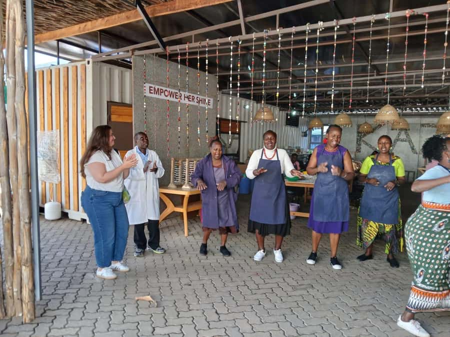 Nairobi: Beads Factory Tour with Pickup & Coffee - Why this small factory visit works so well