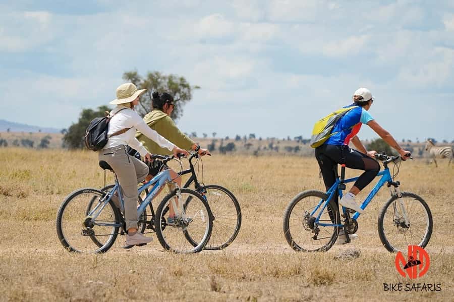 Nairobi: E-Bike/Cycling Wildlife Safari with Transfer & meal - Riding with guide Noah