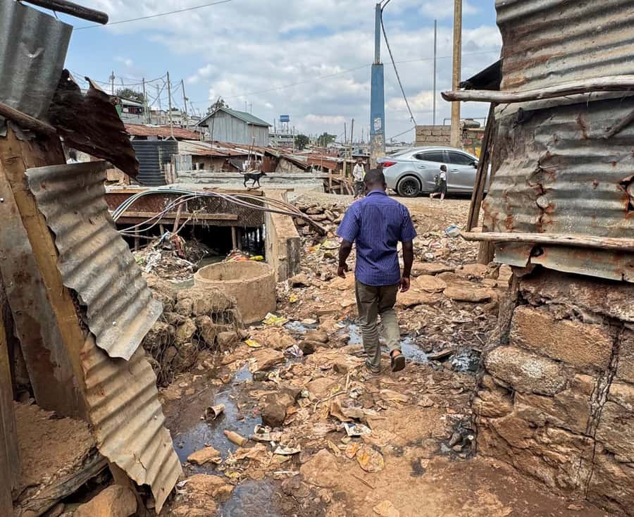 Nairobi: Explore Kibera Slum with Local Guides - Why this Kibera visit feels different from ordinary sightseeing