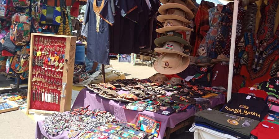 Nairobi: Explore Maasai Market for Unique Souvenirs - Finding the Maasai Market and its changing location