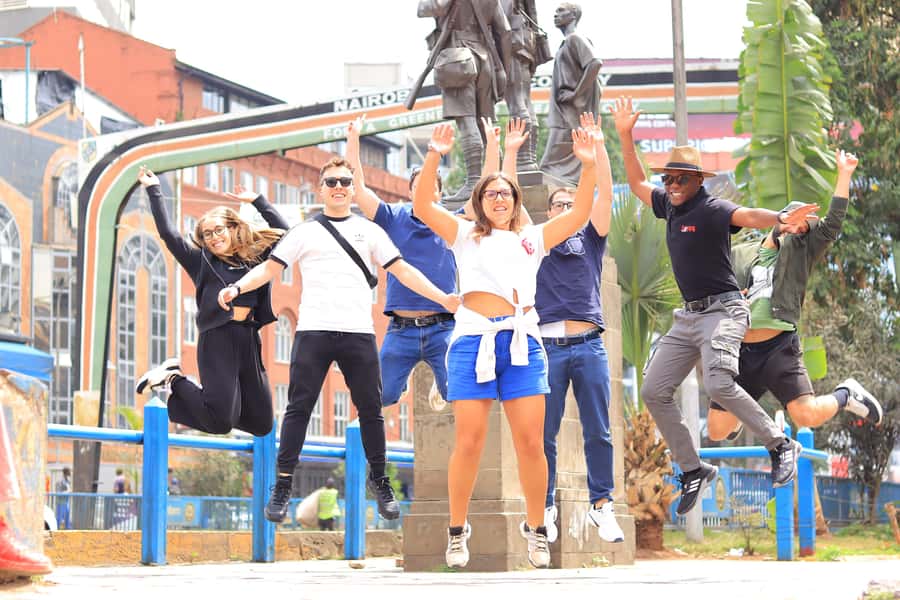 Nairobi: Historic and Modern Highlights Walking Tour - Meeting at Koinange Street and getting your bearings
