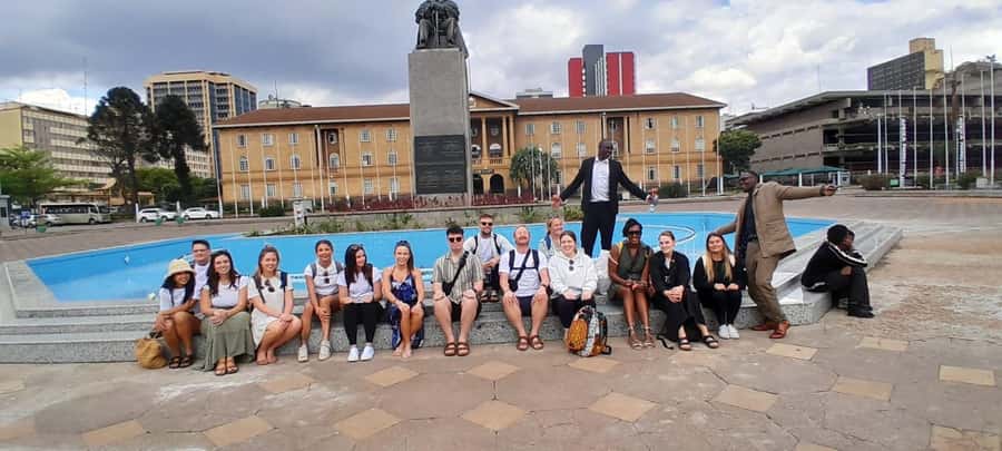 Nairobi: Hop on Hop off and Maasai market Collections Visit - KICC tower and Nairobi from above