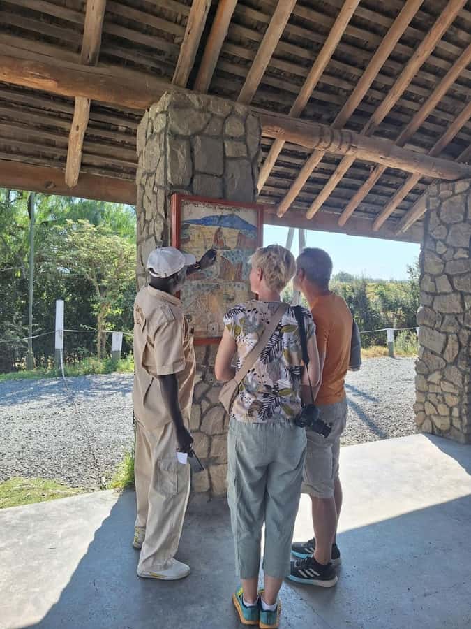 Nairobi: Lake Naivasha & Hell’s Gate National Park Day Trip - The gorge, Fischer’s Tower, and geothermal ground