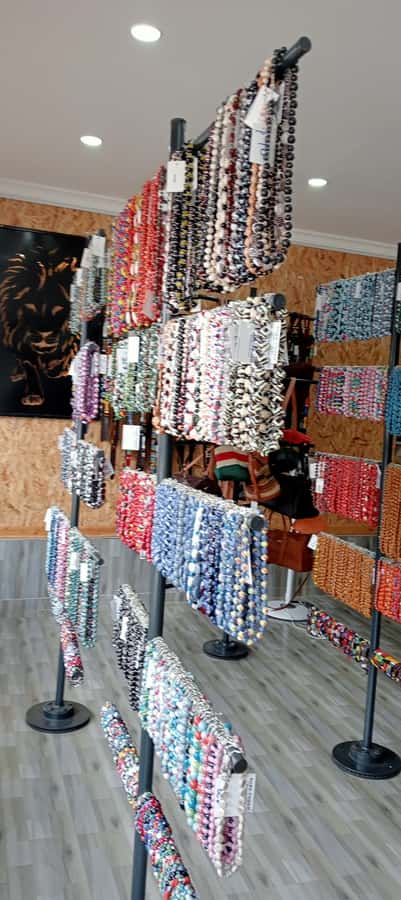 Nairobi: National Park, Elephant Orphanage, & Giraffe Centre - Kazuri or Kobe beads, a useful final stop