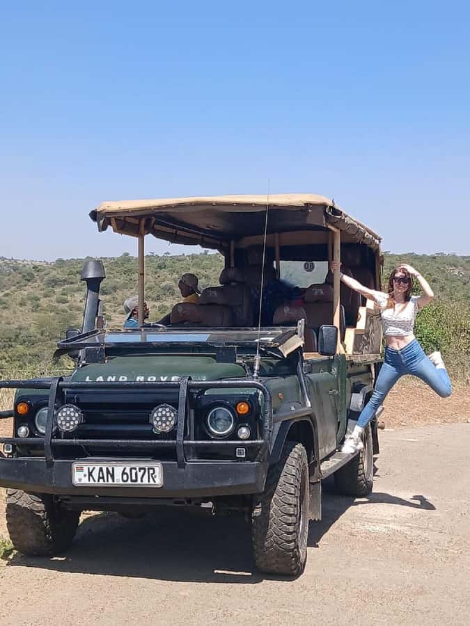 Nairobi: National Park, Elephant Orphanage & Giraffe Tour - Kazuri Beads and the craft behind the souvenir