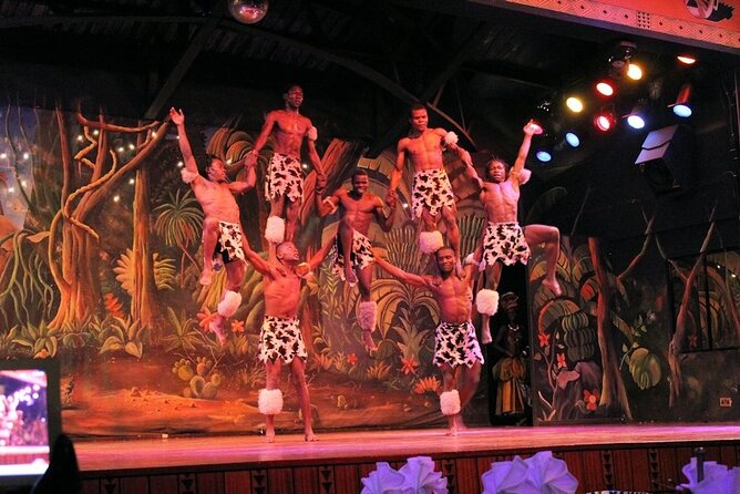 Nairobi Nightlife and Safari Park Hotel Dinner Experience - The one-hour acrobatic and dance performance