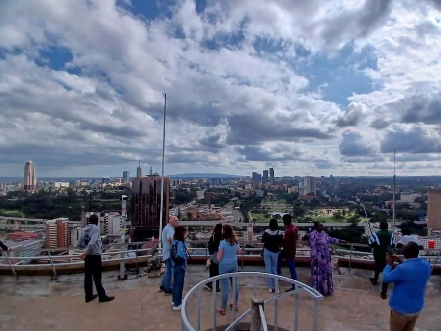 Nairobi Walking Tour: Downtown & City Tour - Parliament Road and the approach to KICC