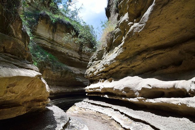 Small Group Budget Tour to Hells Gate National Park and Lake Naivasha Boat Ride - Cycling into Hells Gate National Park