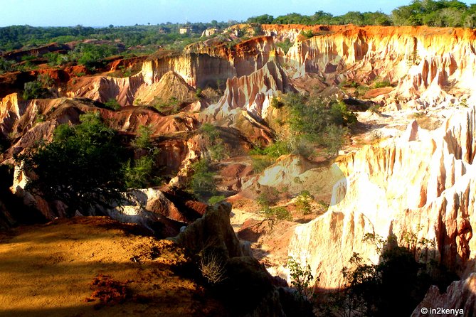 Tour Malindi & Robinson Island & Marafa Hell's Kitchen - Who will get the most from this tour