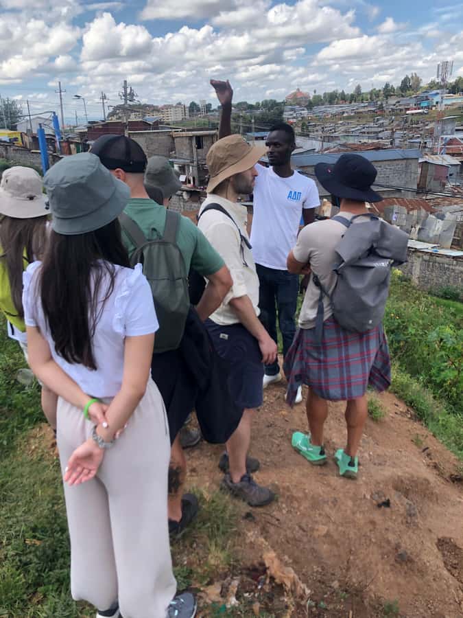vibrant kibera slum tour - The ten-minute break
